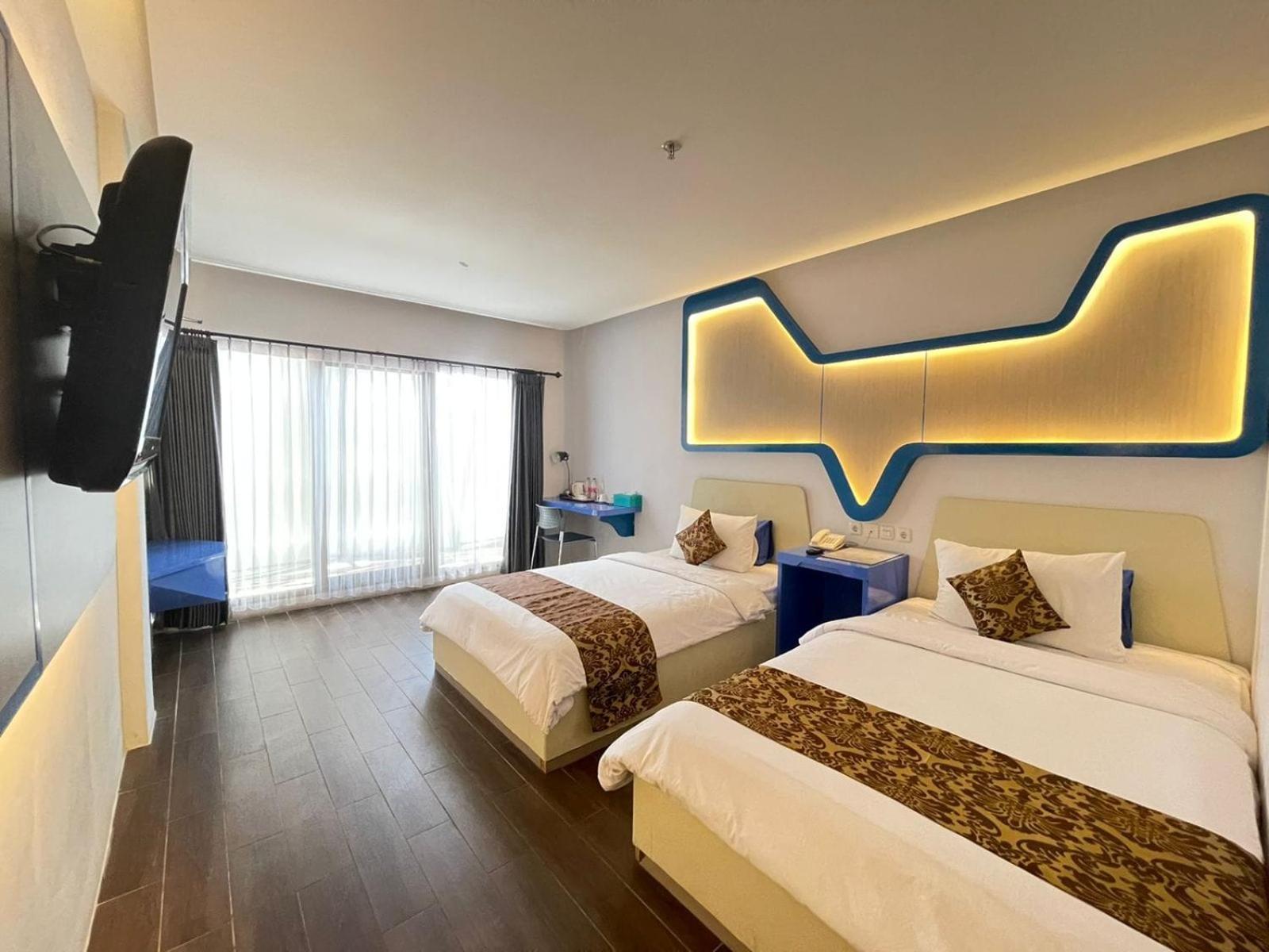Golden Palace Hotel Batu Merah Экстерьер фото