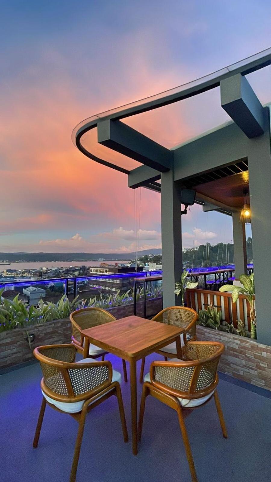 Golden Palace Hotel Batu Merah Экстерьер фото