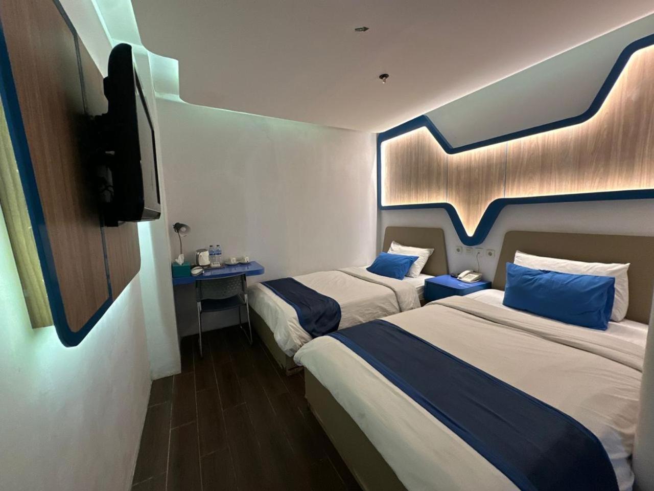 Golden Palace Hotel Batu Merah Экстерьер фото